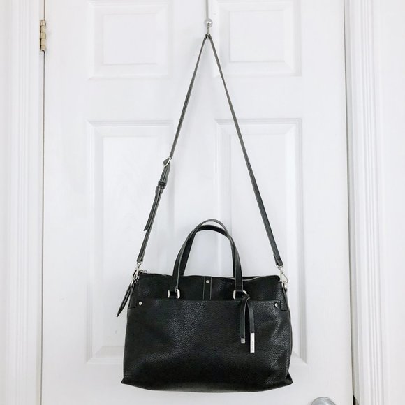 Nine West Handbags - Nine West Black Pebble Leather Purse